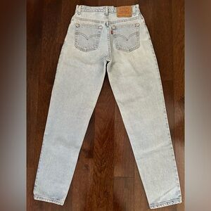 WOMENS VINTAGE LEVI 550 7 JR MED RED TABS JEANS